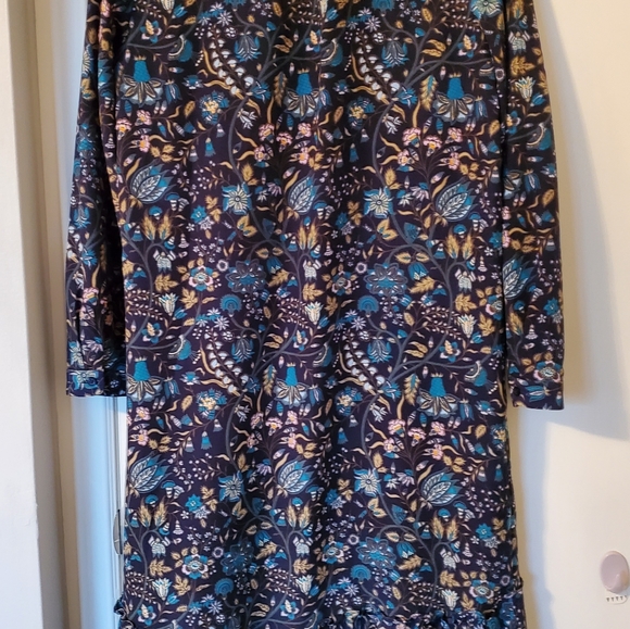 Selling Women's Floral Print Long Sleeved Blue Dress With Ruched Design - Picture 5 of 11